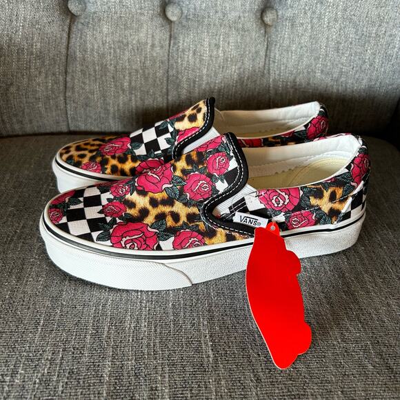 NEW Vans Womens Classic Slip On Rose Animal Checkerboard Low Sneaker Shoes 5 - Picture 2 of 12